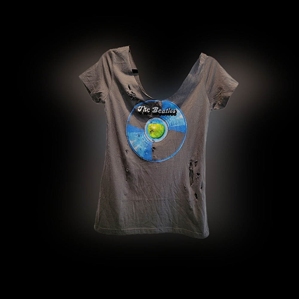 Distressed Beatles tee size small